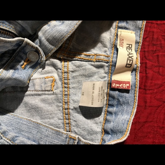 Levi’s Relaxed 550 Shorts - Picture 2 of 3
